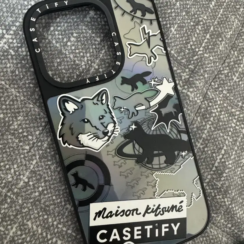 casetify Maison Kitsuné iPhone15pro MAISON KITSUNE x CASETIFY IPHONE 15 PRO GLAM FOX MAGSAFE