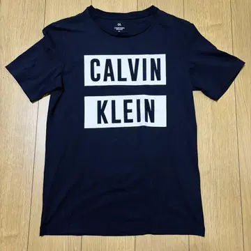 [ USED ] CALVIN KLEIN CK ONE 빅 로고 티셔츠 M