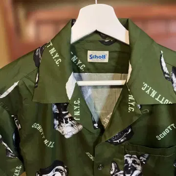 Schott 강아지 프린트 반팔 셔츠 올리브 그린