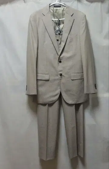 HILTON (힐튼) 베이지 수트 L~XL