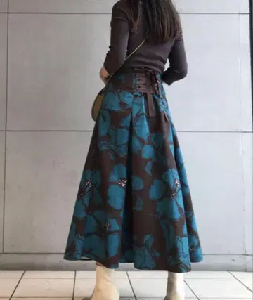 FRAY I.D 프레이 아이디 Deveaux 하이웨스트 플라워 스커트