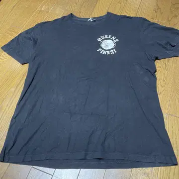 QUEENS FINEST 블랙 T셔츠