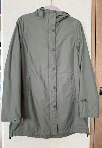 THE NORTH FACE 후드 부착 마운틴 후드티