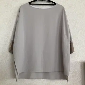콜라주 개럴개런트 저지 소매 리브 돌먼 슬리브 블라우스