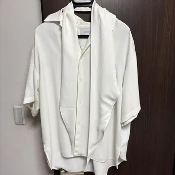 STUDIOUS 스카프 반팔 셔츠