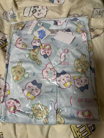 [새상품] 아베일 x 치이카와 룸웨어 토끼 하치와레 치이카와 M