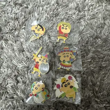 짱구는 못말려 핀 배지