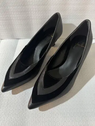 sybilla 시빌라 스웨이드와 가죽 블랙 펌프스 23cm