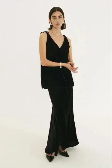 CLANE VELOUR MERMAID LINE SKIRT black 1
