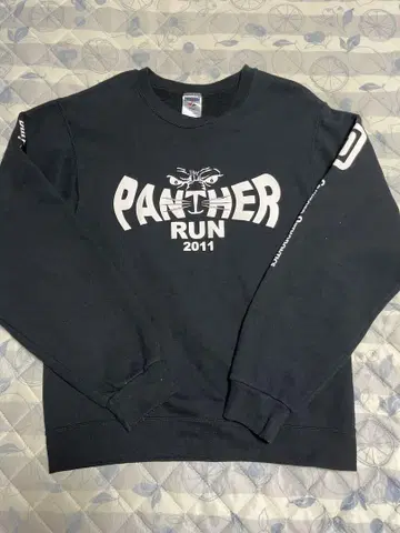 PANTHER RUN 2011 트레이너 구제 의류
