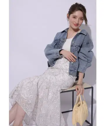 새상품 앱와이어 리본 자수 레이스 스커트