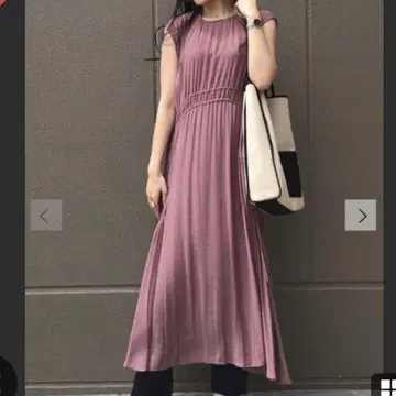 미라 오웬 사이드 개더 슬리브리스 롱 원피스