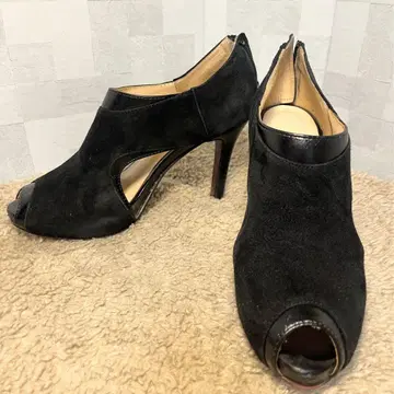 새상품급 carino 카리노 블랙 오픈토 하이힐 스웨이드 22.5cm