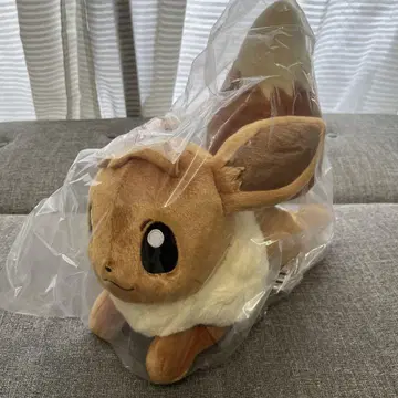 이브이 등신대 봉제 인형 엎드린 모습