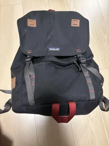 patagonia 파타고니아 플랩 백팩 블랙