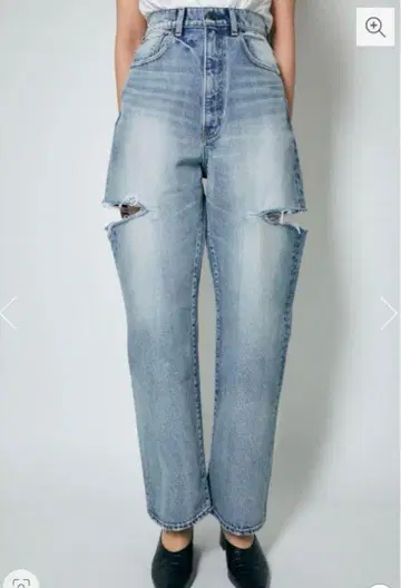 MOUSSY THIGH SLIT LOOSE STRAIGHT 23