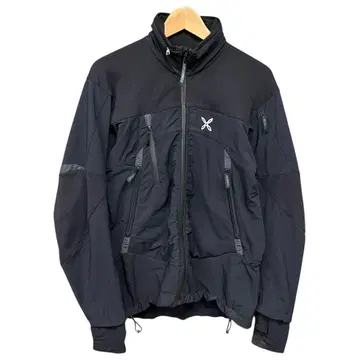 단종 MONTURA/기믹/소프트쉘 자켓/Y2K