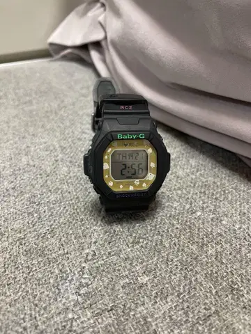 모모쿠로 CASIO baby-G 블랙
