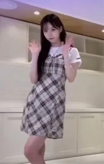 aespa 윈터 착용 luv is true 원피스