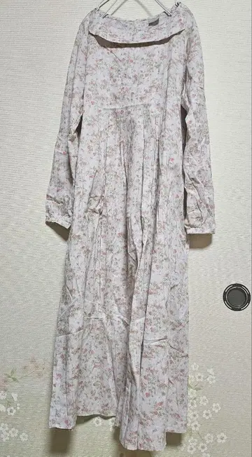 츠하루 바이 사만사 모스모스 꽃무늬 원피스