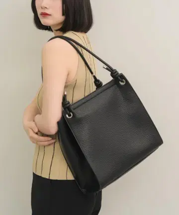 NEUNA [파우치 포함!!] 빅 스퀘어 백 (블랙)