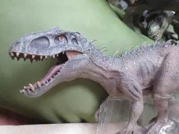 쥬라기 월드 리얼 피규어 인도미누스 렉스 36cm! BIG!