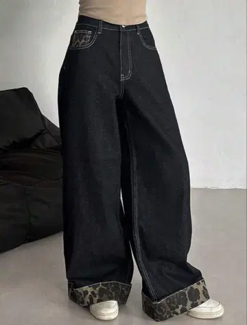 레오파드 무늬 디테일 와이드 팬츠