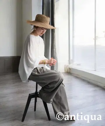 안티카 이번 시즌 변형 상의