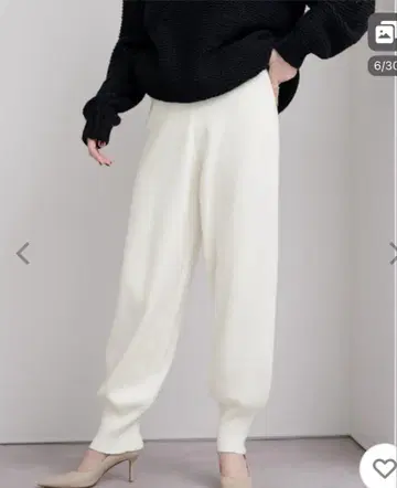 urs 화이트 캐주얼 팬츠