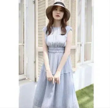 Pin Dot Pleated Long Dress herlipto