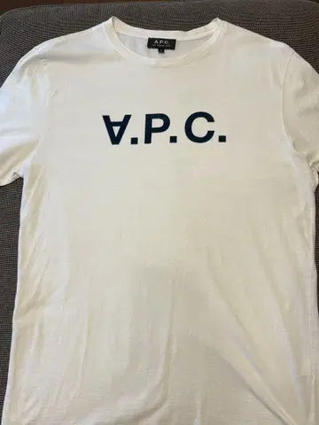 A.P.C. 화이트 셔츠 로고