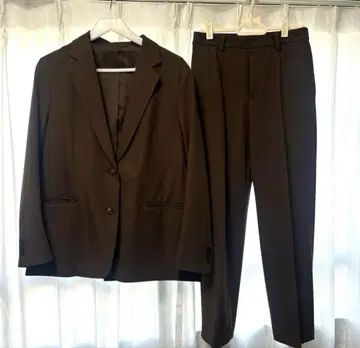 유니클로 브라운 자켓과 팬츠 셋업