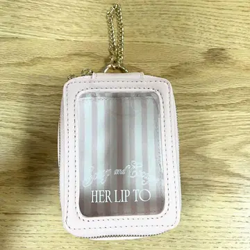 Her lip to scoop and Escape Multi pouch