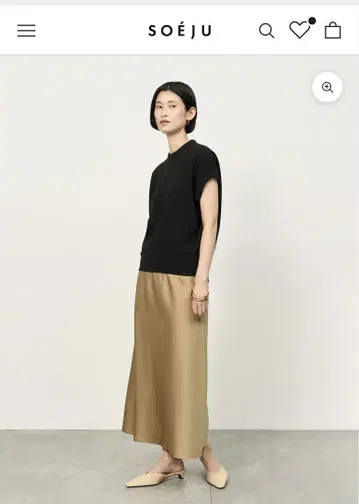 새상품급 soeju 소쥬 트리아세 새틴 롱 스커트 M 카멜