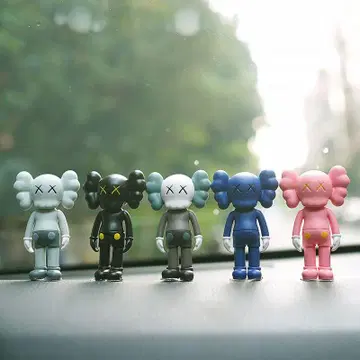KAWS 캐릭터형 피규어 5개 세트 약 8cm