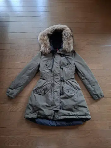 Moncler 올리브 다운 자켓 퍼