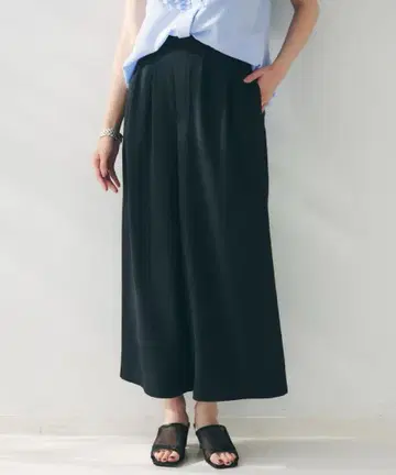 [ UNTITLED ] 릴랙스미스트 턱 와이드 팬츠 블랙 01