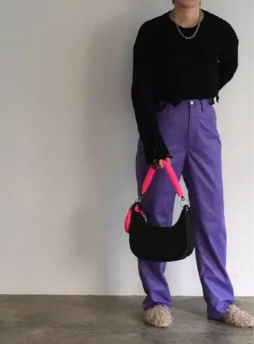 cheek 충전솜 파우치 포함 round 2WAY shoulder 블랙