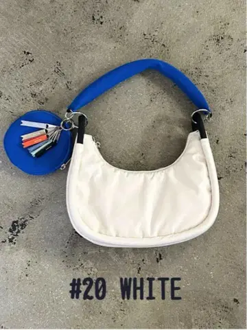 cheek 충전솜 파우치 포함 round 2WAY shoulder 화이트