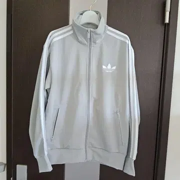 emmi adidas 집업 저지