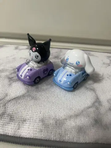 토미카 튠즈 TOMICA 쿠로미 시나몬롤 2대 산리오