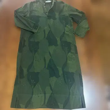 Pal'las Palace 올리브 그린 꽃무늬 셔츠 원피스