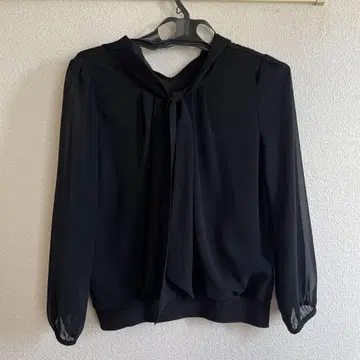 새상품급 ANAYI 아나이 보타이 블라우스 블랙 긴팔