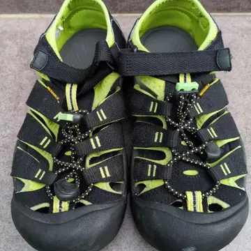 KEEN 아웃도어 샌들 블랙/라임 22cm