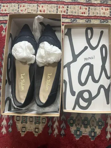 Le Talon 네이비 플랫슈즈