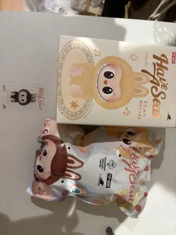 POP MART The Monsters Have a Seat 봉제인형