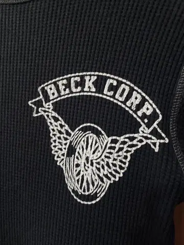 토이즈 맥코이 롱T S 아메카지