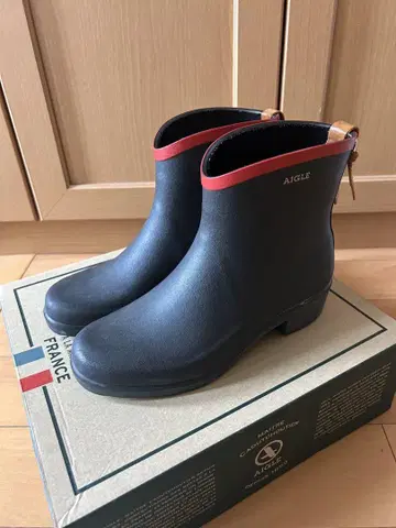 AIGLE 네이비 빨간색 미스 줄리엣 39