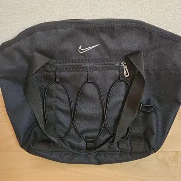 NIKE 17L 토트백