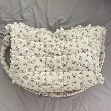 꽃무늬 거즈 퀼트 숄더백